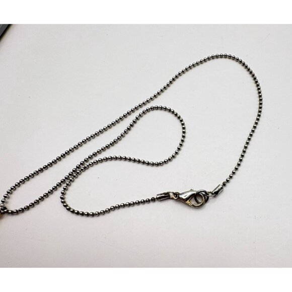 Gold Tone Filigree Teardrop Pendant Necklace On Silver Ball Chain - Picture 5 of 6